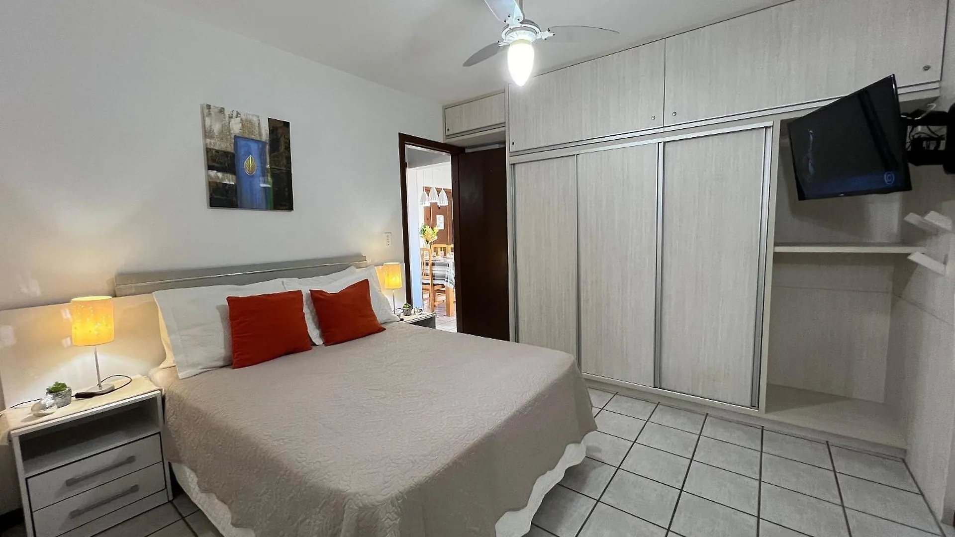 봄비나스 Residencial Ilha De Majorca 아파트 0*,
